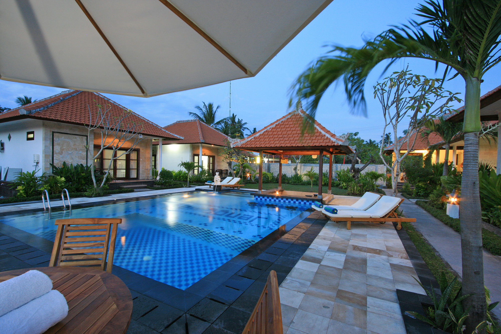 Pondok Jenggala Lembongan Exterior photo